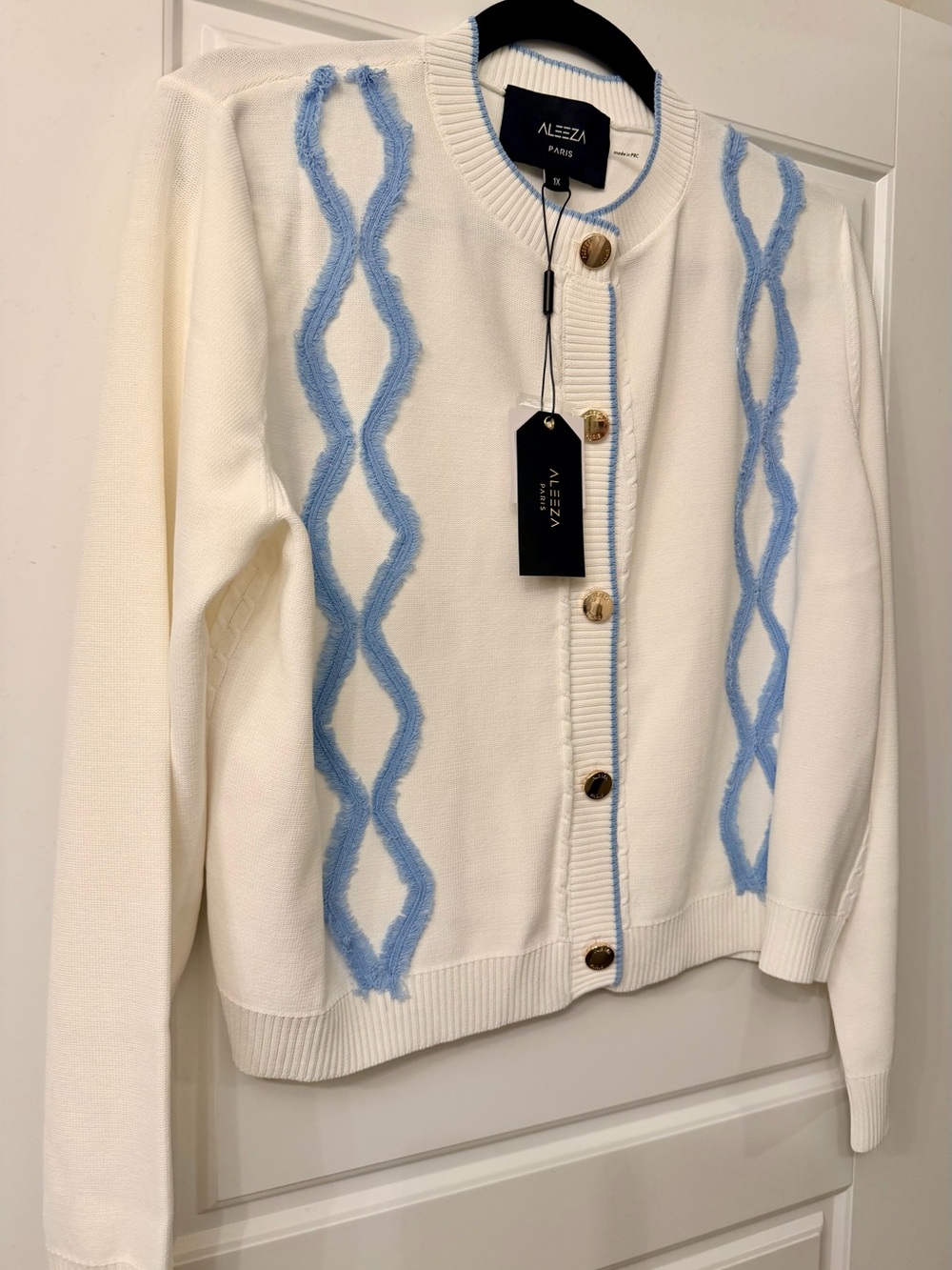 Aleeza Paris Cardigan with Light Blue Cable Detail - Fits an XL - Picture 3 of 8